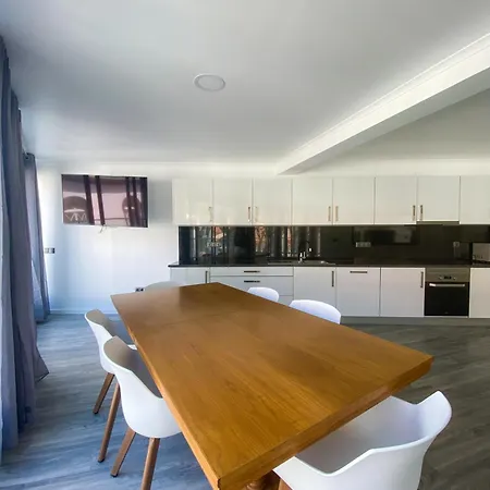 Village Square Coastal 2f Lejlighed *