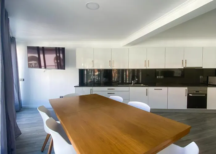 Village Square Coastal 2f Apartment *